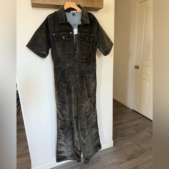 Universal Thread|Charcoal Olive wide leg utility Jumpsuit,short sleeve•••NWT, 12 - Picture 9 of 16